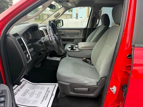 Used 2019 RAM 1500 Classic SLT RWD image 13