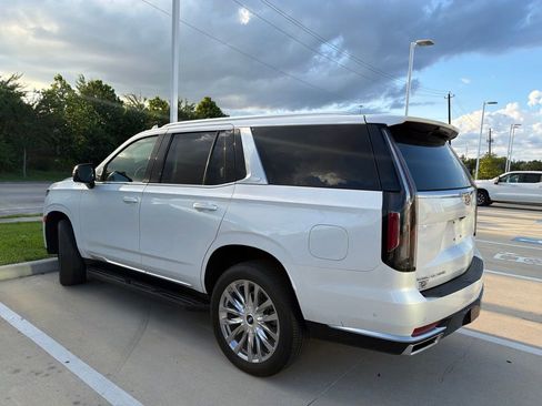 Used 2023 Cadillac Escalade Premium Luxury w/ LPO, Floor Liner Package AWD/4WD image 3