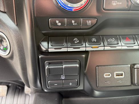 Used 2019 GMC Sierra 1500 AT4 image 22