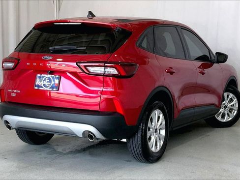 Used 2025 Ford Escape Active FWD image 13