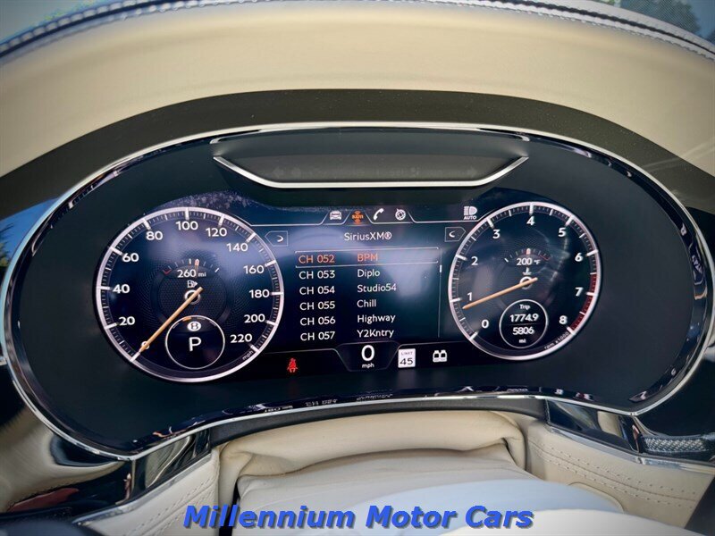 Used 2023 Bentley Continental GT V8 AWD/4WD image 34
