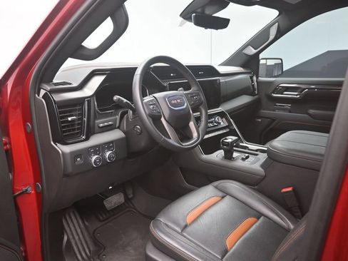 Used 2024 GMC Sierra 1500 AT4 w/ Technology Package AWD/4WD image 19