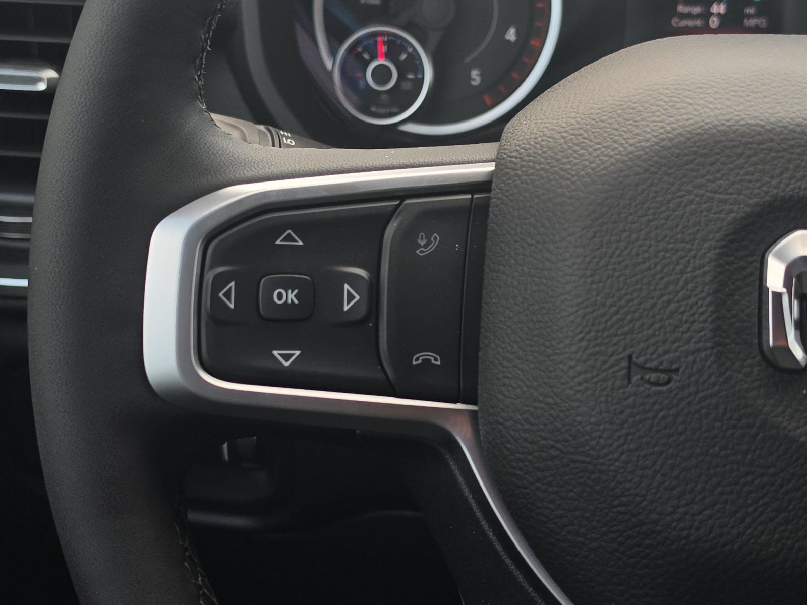 New 2026 RAM 3500 Big Horn AWD/4WD image 15