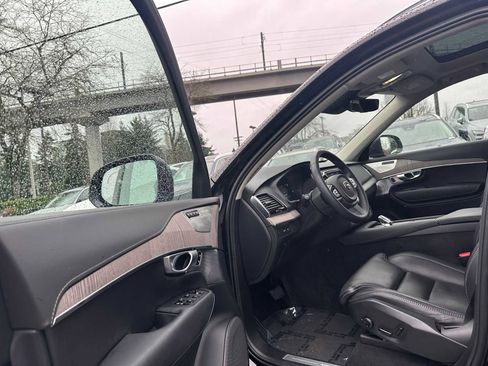 Certified 2024 Volvo XC90 T8 Ultimate image 21