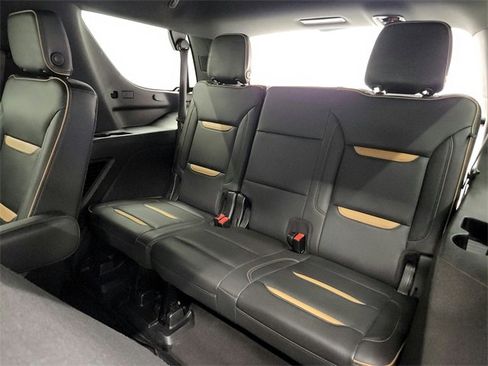 Used 2021 GMC Yukon AT4 image 31