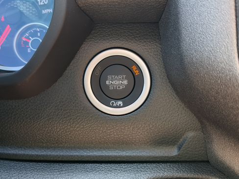New 2026 RAM 1500 Express RWD image 25