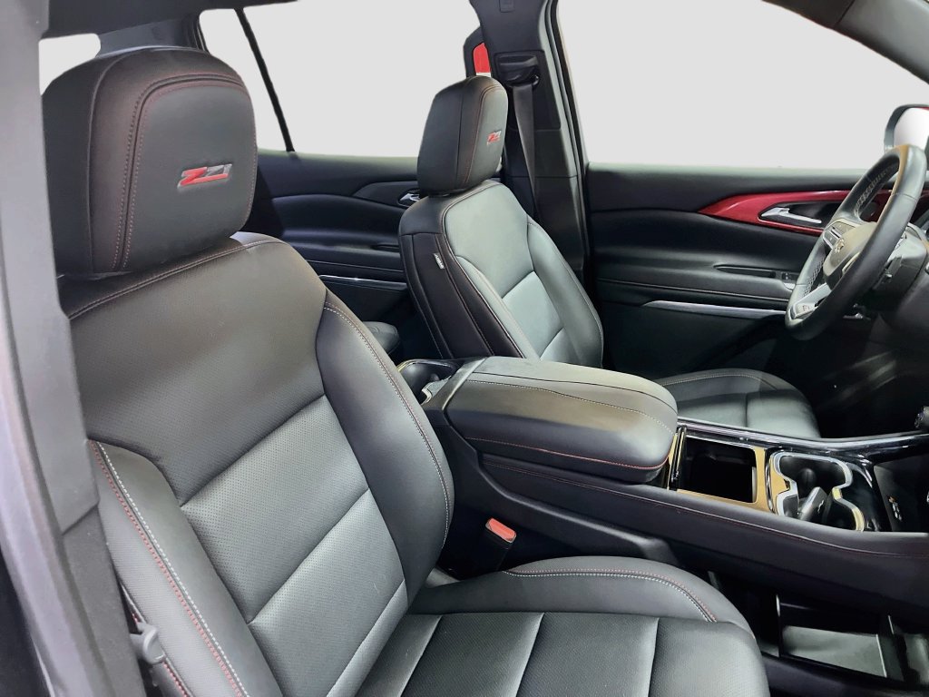 Used 2025 Chevrolet Traverse Z71 AWD/4WD image 29