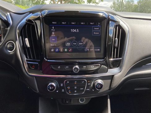 Used 2023 Chevrolet Traverse LT w/ LPO, Floor Liner Package AWD/4WD image 19
