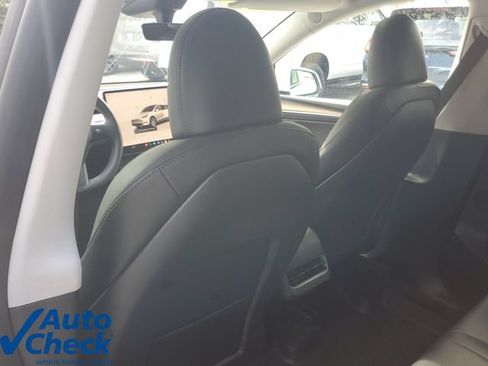 Used 2023 Tesla Model Y Long Range AWD/4WD image 9