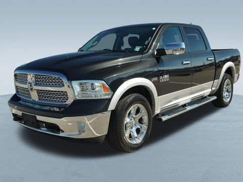 Used 2016 RAM 1500 Laramie w/ Convenience Group image 3