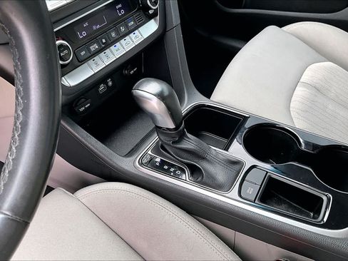 Used 2018 Hyundai Sonata SE FWD image 15