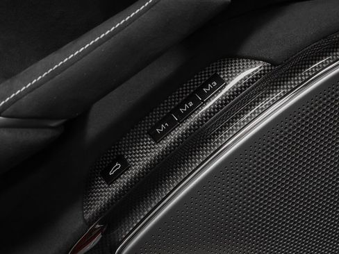 Certified 2024 Ferrari Roma Spider image 44