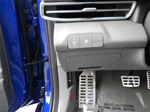 New 2026 Hyundai Elantra SEL Sport image 17