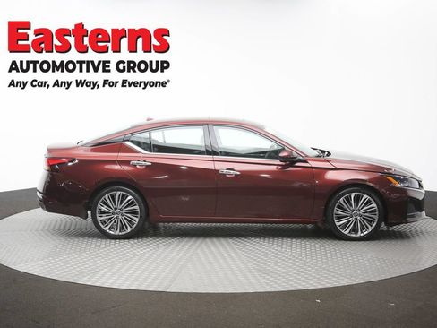 Used 2023 Nissan Altima 2.5 SL FWD image 46