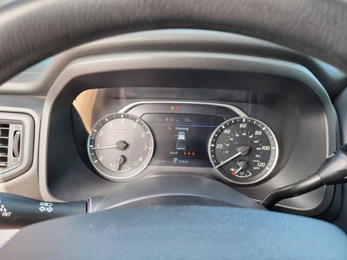 Used 2023 Nissan Titan S w/ S Utility Package image 18