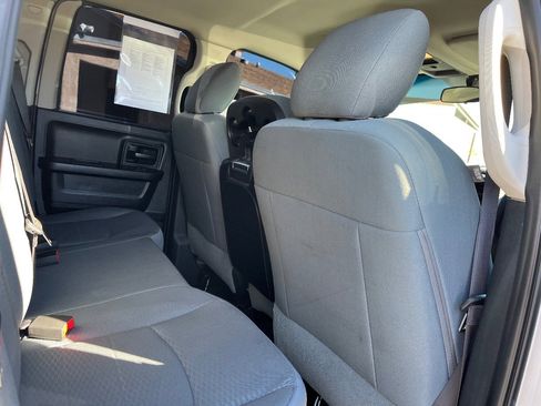 Used 2018 RAM 1500 Express w/ Express Value Package image 30