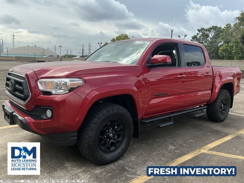 Used 2022 Toyota Tacoma SR5 RWD image 2