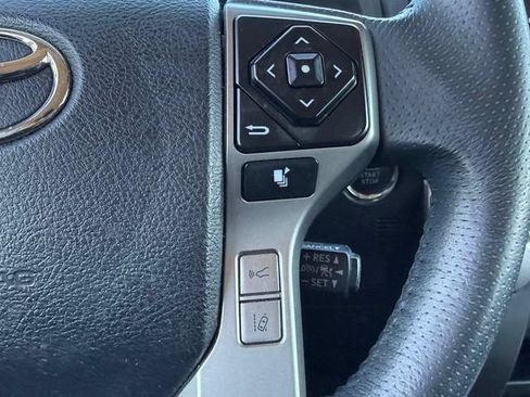 Used 2022 Toyota 4Runner SR5 Premium AWD/4WD image 28