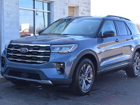 New 2026 Ford Explorer Active w/ Active Comfort Package image 12