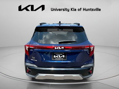 Used 2024 Kia Seltos EX FWD image 7
