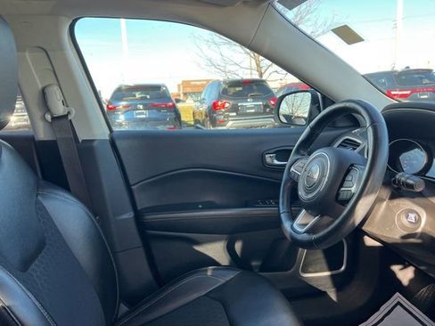 Used 2019 Jeep Compass Latitude w/ Popular Equipment Group image 31