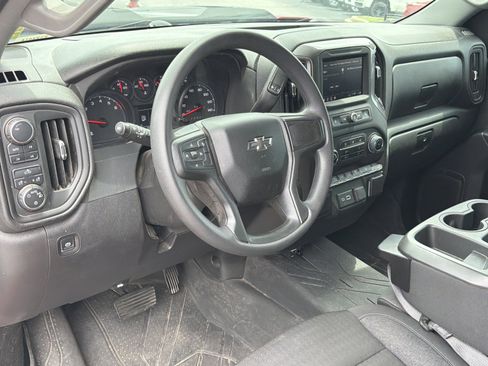 Used 2023 Chevrolet Silverado 1500 Custom Trail Boss AWD/4WD image 39