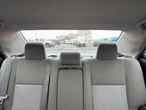 Used 2016 Toyota Corolla LE image 23