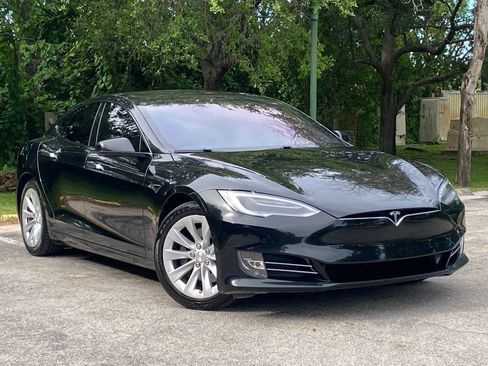 Used 2018 Tesla Model S 100D AWD/4WD image 4