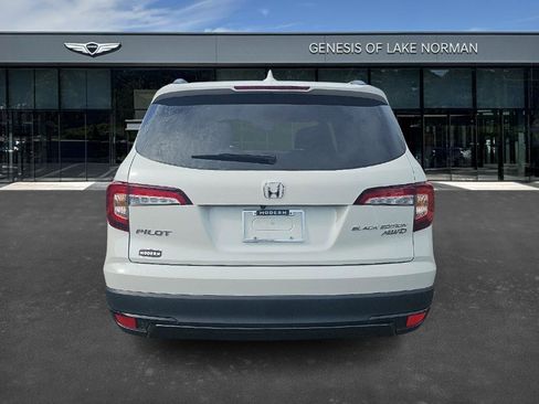 Used 2021 Honda Pilot Black Edition image 8