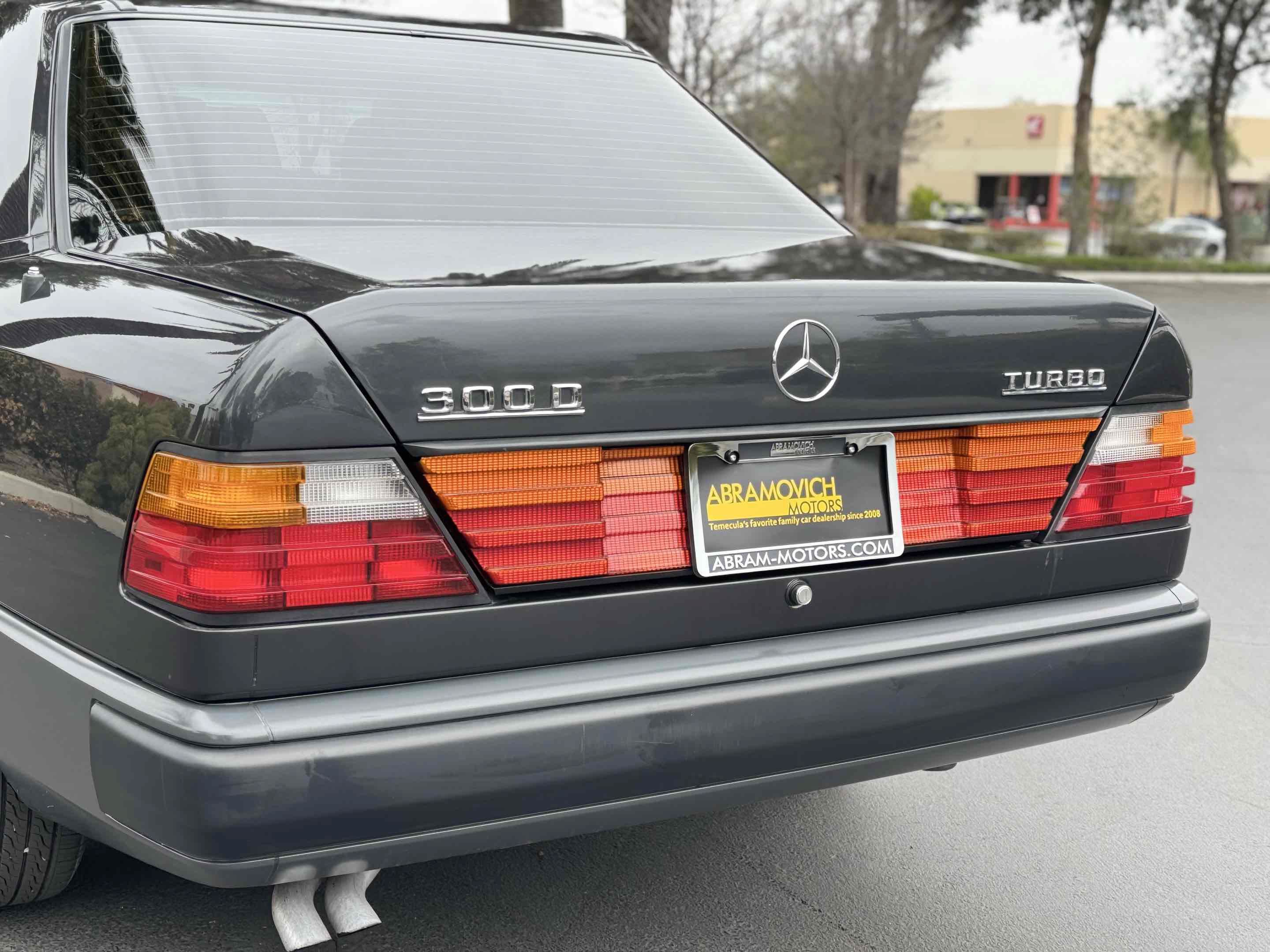Used 1987 Mercedes-Benz 300 D Turbo image 81