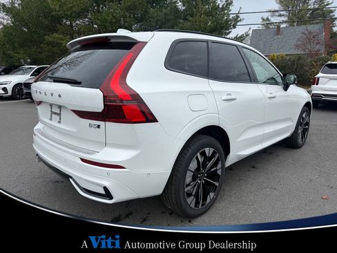 Used 2026 Volvo XC60 B5 Plus w/ Protection Package Premier image 8