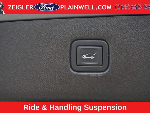 Used 2023 Chevrolet Blazer LT w/ Convenience Package FWD image 11
