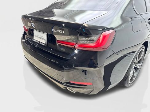 Used 2023 BMW 330i Sedan w/ Convenience Package RWD image 18