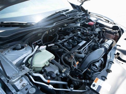 Used 2017 Honda Civic Touring image 31