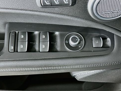 Used 2023 Alfa Romeo Stelvio Ti AWD/4WD image 15