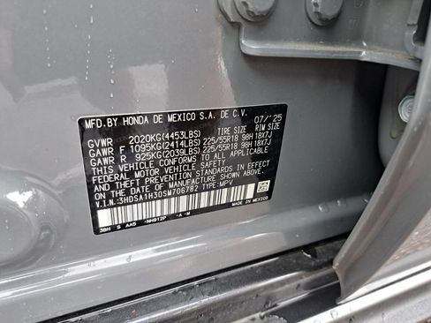 Certified 2025 Acura ADX FWD image 17