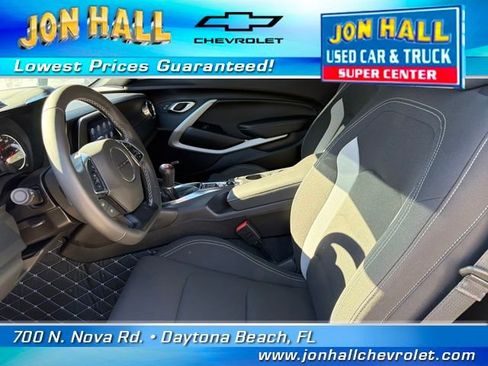 Used 2022 Chevrolet Camaro LT w/ Technology Package image 20