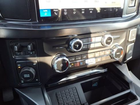 New 2026 Ford F350 Lariat w/ Black Appearance Package AWD/4WD image 25