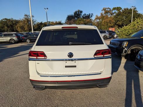 Certified 2023 Volkswagen Atlas SE image 4