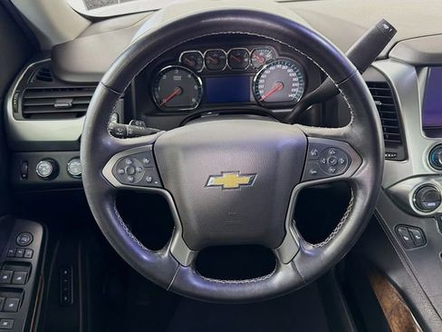 Used 2019 Chevrolet Tahoe LT w/ Luxury Package AWD/4WD image 16