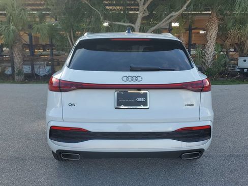 Certified 2025 Audi Q5 Premium Plus w/ Premium Plus AWD/4WD image 6