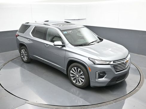 Used 2023 Chevrolet Traverse Premier image 54