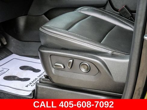 Used 2023 GMC Yukon Denali w/ LPO, Floor Liner Package AWD/4WD image 44