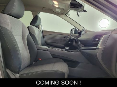 Used 2021 Nissan Rogue S image 17