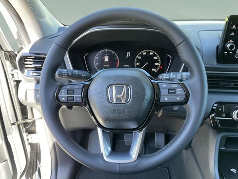 New 2025 Honda Pilot EX-L image 10