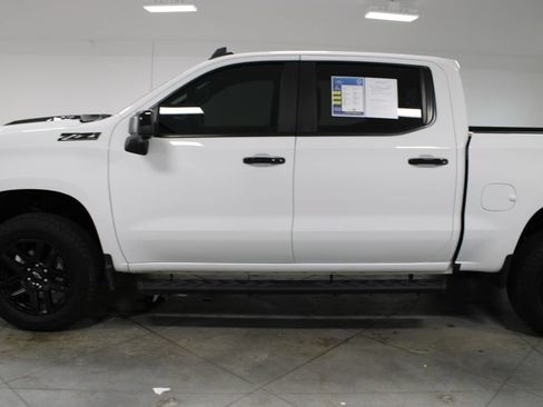 Used 2025 Chevrolet Silverado 1500 LT Trail Boss w/ LT Trail Boss Premium Package AWD/4WD image 6