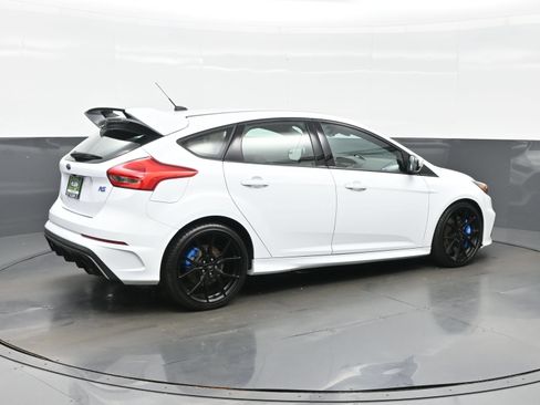 Used 2016 Ford Focus RS AWD/4WD image 8