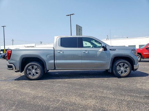 Used 2024 GMC Sierra 1500 SLT image 8