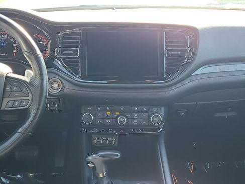 Used 2024 Dodge Durango GT image 19