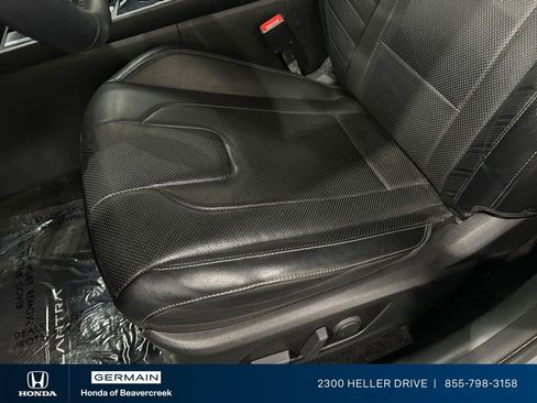 Used 2022 Hyundai Elantra Limited FWD image 19